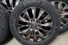 Бронированное колесо зима Toyota Land Cruiser 300 R20